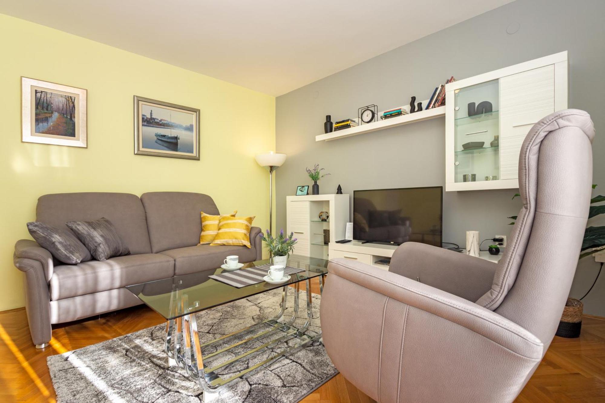 Apartment Fortunella Split Exteriör bild